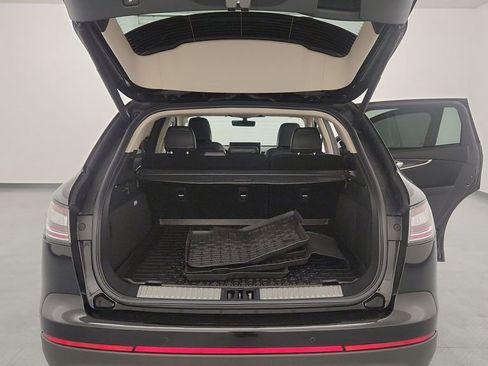 Used 2022 Lincoln Nautilus Reserve image 32