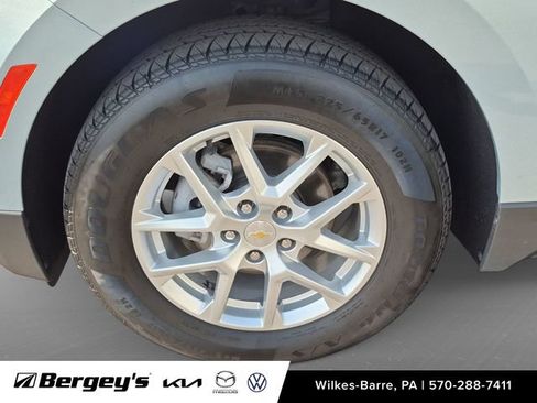 Used 2022 Chevrolet Equinox LT AWD/4WD image 11
