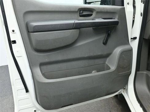 Used 2014 Nissan NV 2500 S image 9