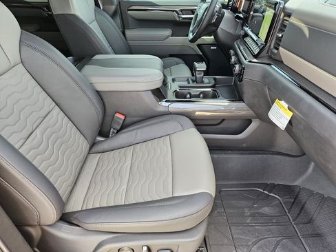 New 2026 Chevrolet Silverado 1500 ZR2 AWD/4WD image 10