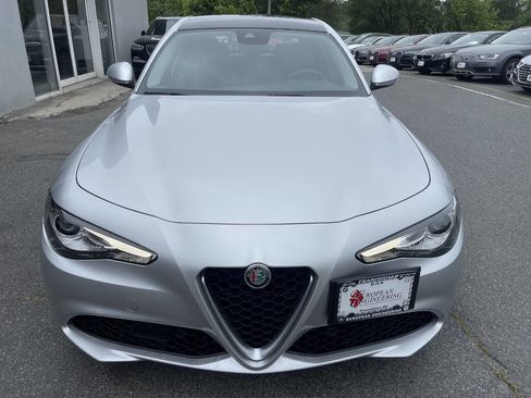 Used 2021 Alfa Romeo Giulia Ti image 2