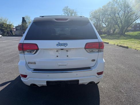 Used 2018 Jeep Grand Cherokee Overland image 6