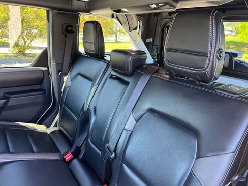 Used 2025 Ford Bronco Outer Banks AWD/4WD image 25