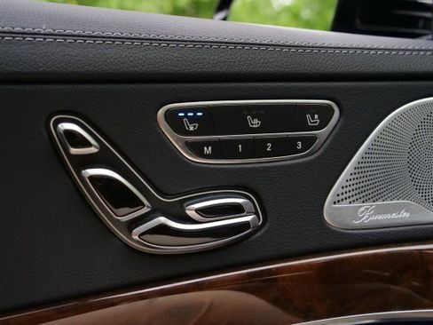 Used 2015 Mercedes-Benz S 550 4MATIC Sedan image 23