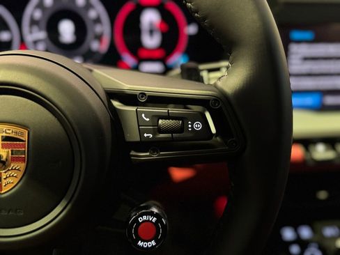 New 2026 Porsche 911 Carrera 4S image 21