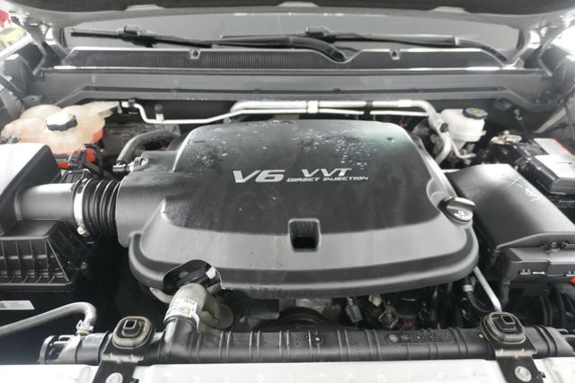 Used 2018 Chevrolet Colorado LT w/ Redline Special Edition AWD/4WD image 33