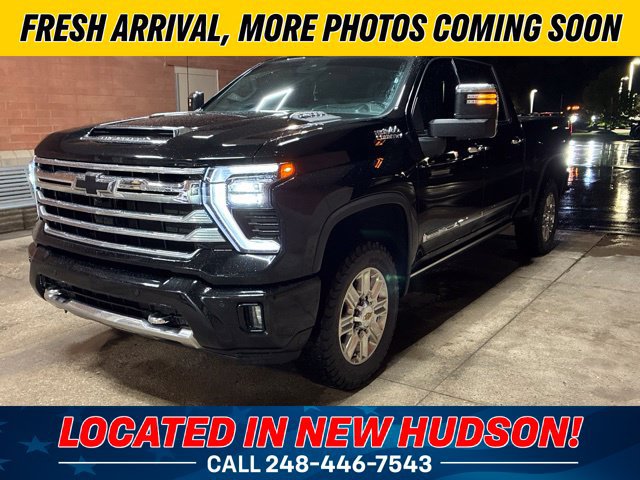 Used 2024 Chevrolet Silverado 3500 High Country w/ High Country Premium Package AWD/4WD image 1