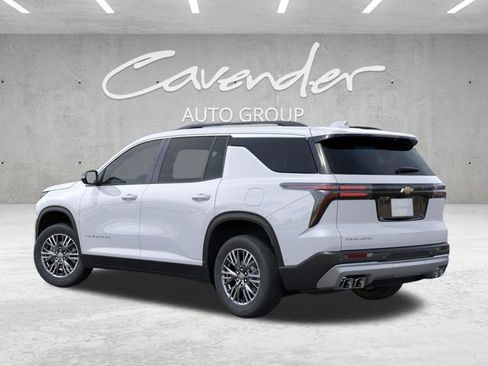 New 2027 Chevrolet Traverse LT FWD image 3