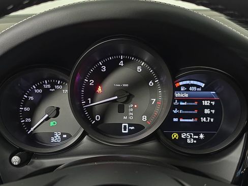 New 2026 Porsche Macan image 15