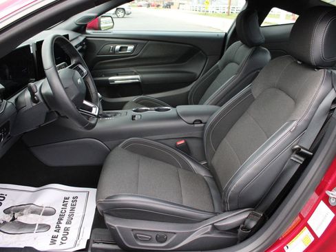 Used 2025 Ford Mustang Coupe image 14