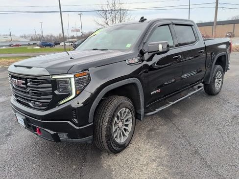 Used 2022 GMC Sierra 1500 AT4 AWD/4WD image 1