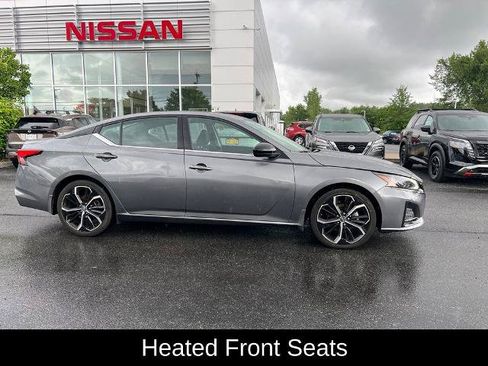 Certified 2023 Nissan Altima 2.5 SR w/ SR Premium Package FWD image 16