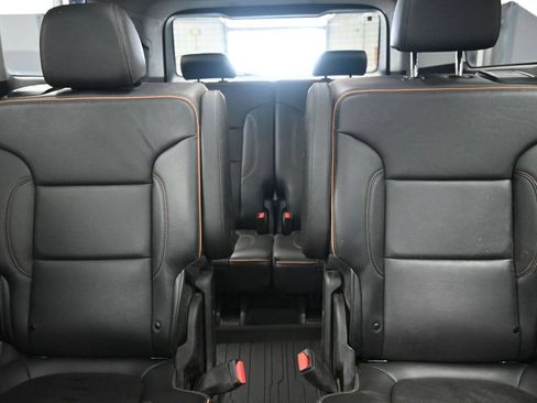 Used 2023 GMC Acadia AT4 w/ Preferred Package AWD/4WD image 26