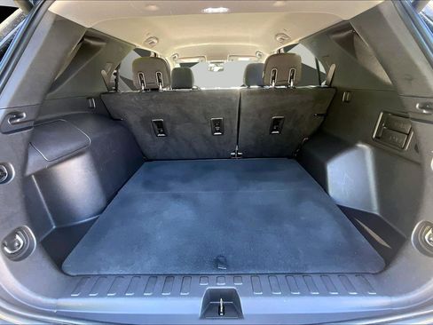 Used 2019 Chevrolet Equinox LT FWD image 28