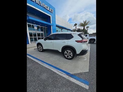 Used 2021 Nissan Rogue SV w/ Premium Package FWD image 26