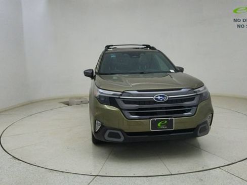 Used 2025 Subaru Forester Limited AWD/4WD image 60