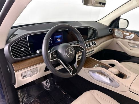 Used 2024 Mercedes-Benz GLE 350 4MATIC image 9