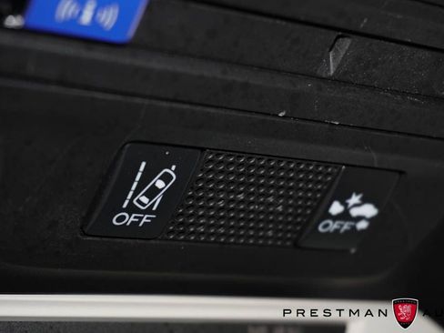 Used 2020 Subaru Impreza 2.0i Premium AWD/4WD image 30