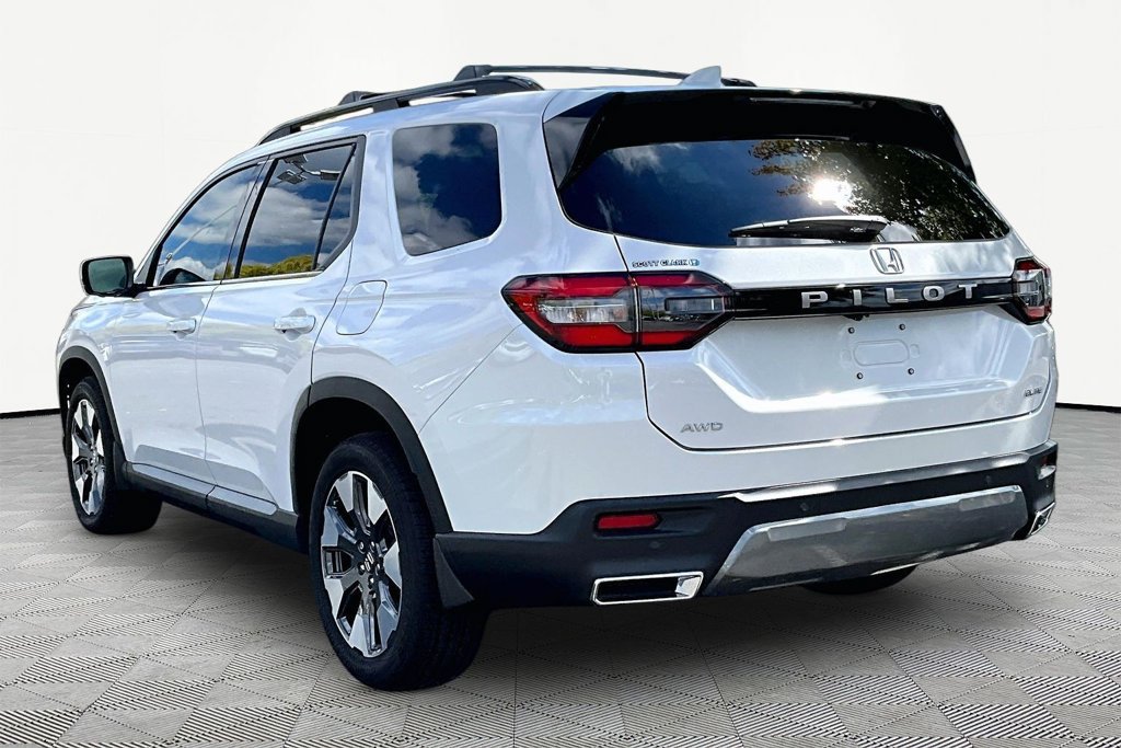 Certified 2026 Honda Pilot Elite image 4