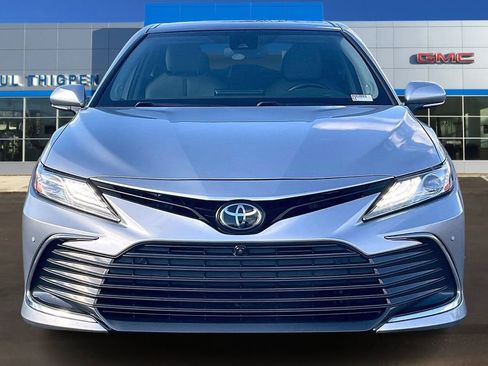 Used 2023 Toyota Camry XLE w/ Navigation Package image 2