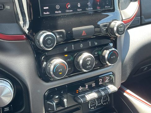 Used 2019 RAM 1500 Rebel w/ Rebel Level 2 Equipment Group AWD/4WD image 22
