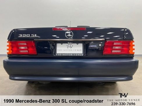 Used 1990 Mercedes-Benz 300 SL image 16