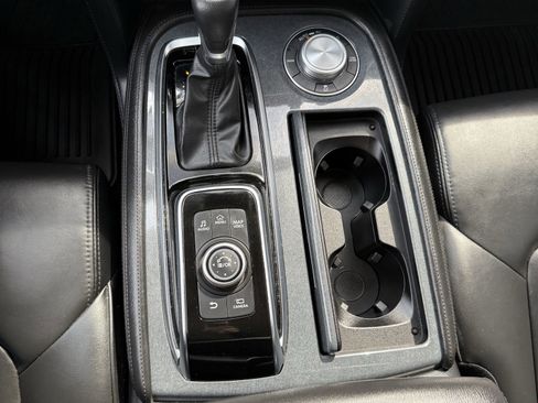 Used 2023 Nissan Armada SV w/ Cargo Package image 29