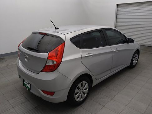 Used 2017 Hyundai Accent SE FWD image 9