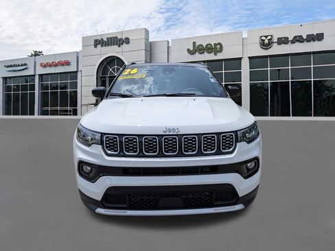 Used 2026 Jeep Compass Limited AWD/4WD image 8