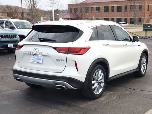 Used 2020 INFINITI QX50 Luxe w/ Cargo Package image 4