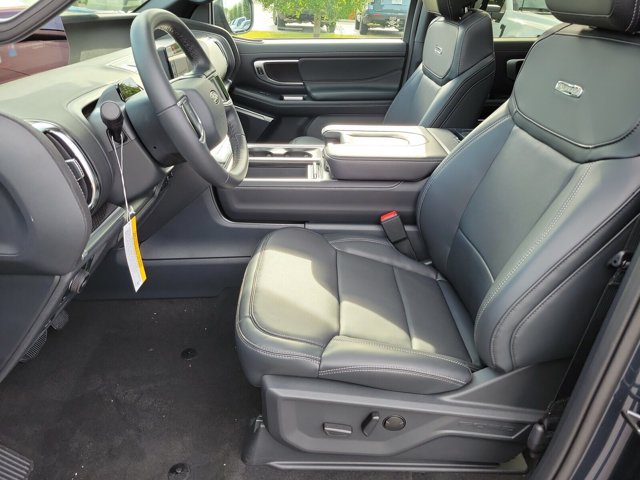 New 2026 Ford Expedition Platinum w/ Stealth Appearance Package AWD/4WD image 20