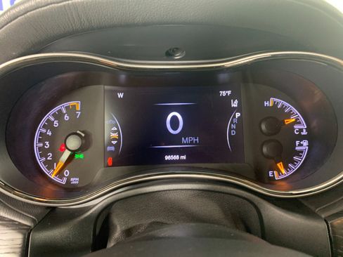 Used 2020 Jeep Grand Cherokee High Altitude RWD image 21