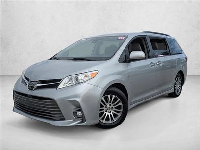 Used 2020 Toyota Sienna XLE