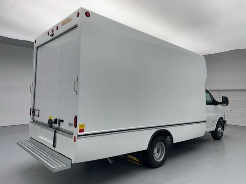 New 2025 Chevrolet Express 3500 w/ Power Convenience Package RWD image 12