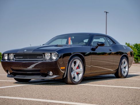 Used 2008 Dodge Challenger SRT8 RWD image 3