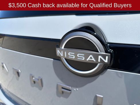 New 2026 Nissan Pathfinder Platinum AWD/4WD image 41