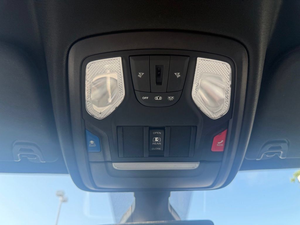 Used 2023 RAM 1500 Big Horn AWD/4WD image 33