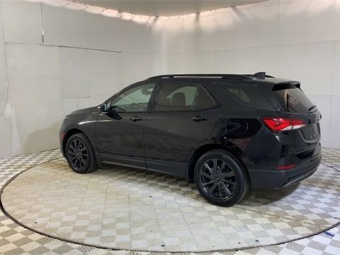 Used 2023 Chevrolet Equinox RS w/ RS Leather Package image 6