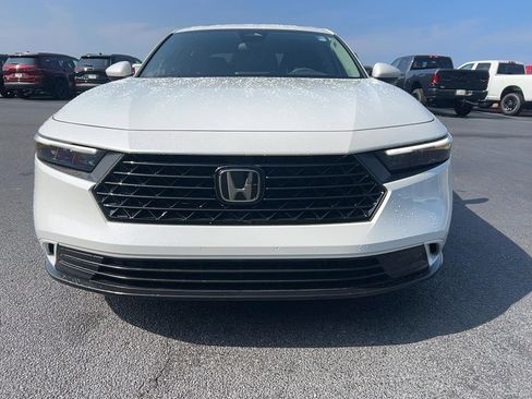 Used 2024 Honda Accord EX image 2