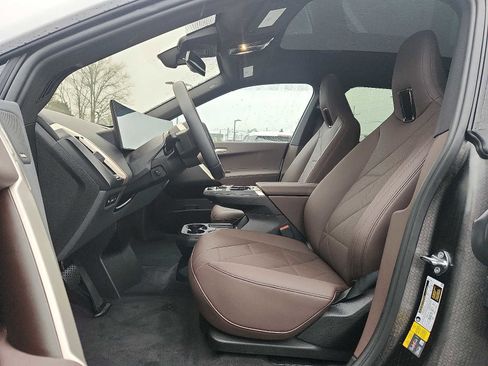 Certified 2024 BMW iX xDrive50 w/ Premium Package AWD/4WD image 13