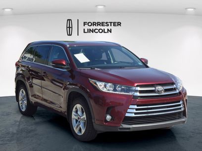 Used 2017 Toyota Highlander Limited w/ Carpet Mat Package