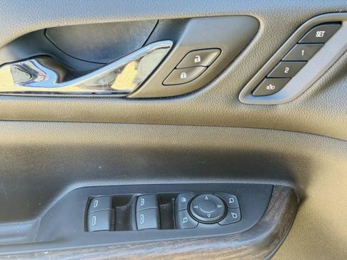 Certified 2023 GMC Acadia Denali w/ Black Diamond Edition image 20