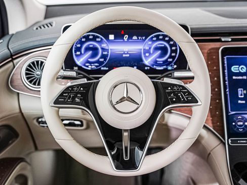 Certified 2023 Mercedes-Benz EQS 450+ SUV image 11