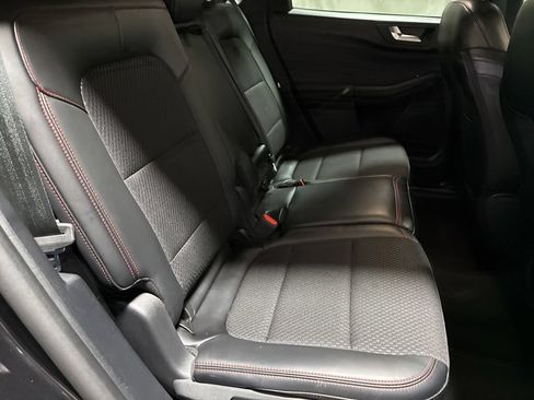 Used 2025 Ford Escape ST-Line FWD image 11