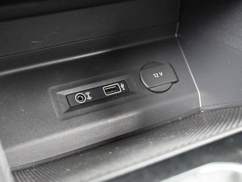 Used 2018 Volkswagen Atlas SEL Premium image 30