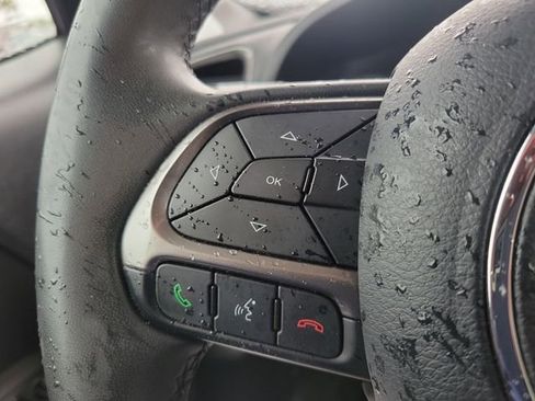 Used 2022 Jeep Renegade Latitude image 20