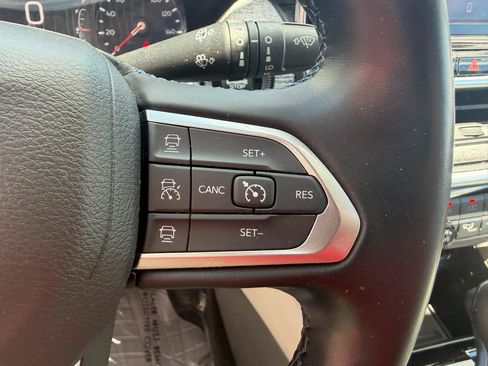 Used 2022 Jeep Compass Latitude w/ Convenience Group AWD/4WD image 27