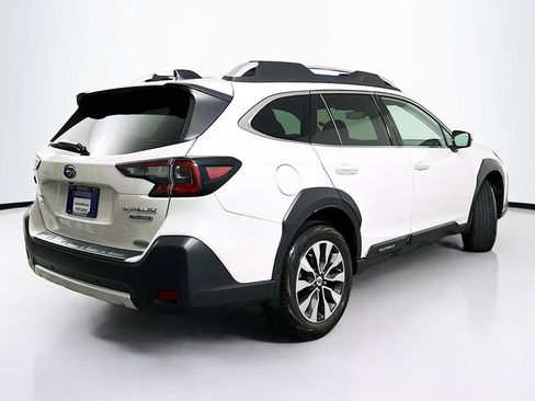 Used 2024 Subaru Outback Touring w/ Popular Package #2 AWD/4WD image 7