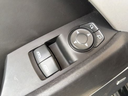 Used 2017 Chevrolet Camaro LT w/ Technology Package image 4