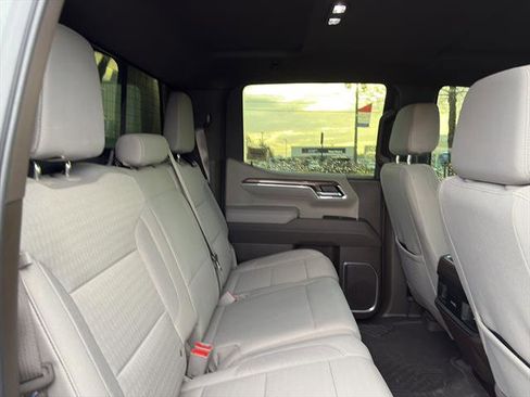 Used 2025 Chevrolet Silverado 1500 LT Trail Boss w/ LPO, Dark Essentials Package image 10